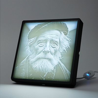 Lithophane Frame in Black and White - USB Powered